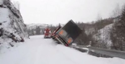 Truck tumbles 200 feet due to Bad tires